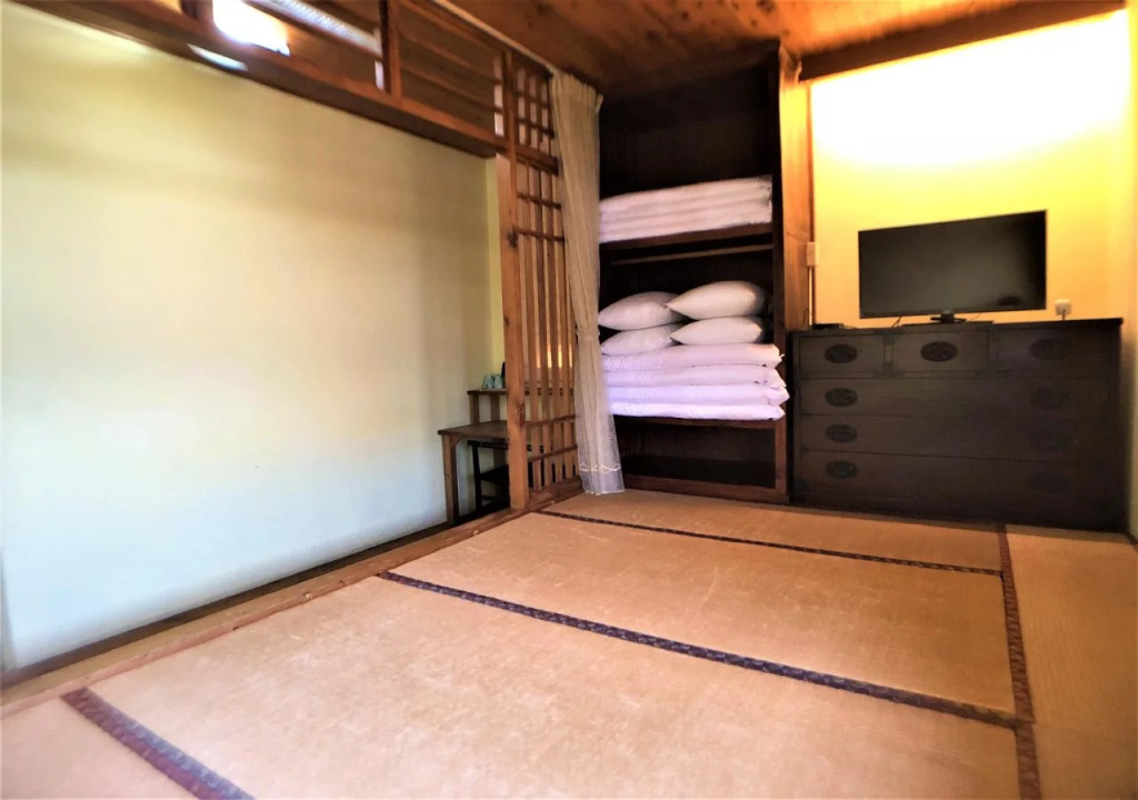 Jiji Village Villa B&B