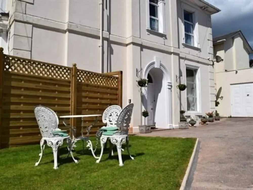 Tor Park Holiday Flatlets