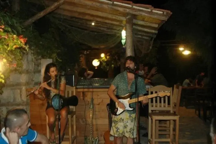 Olimpos Köy Evi