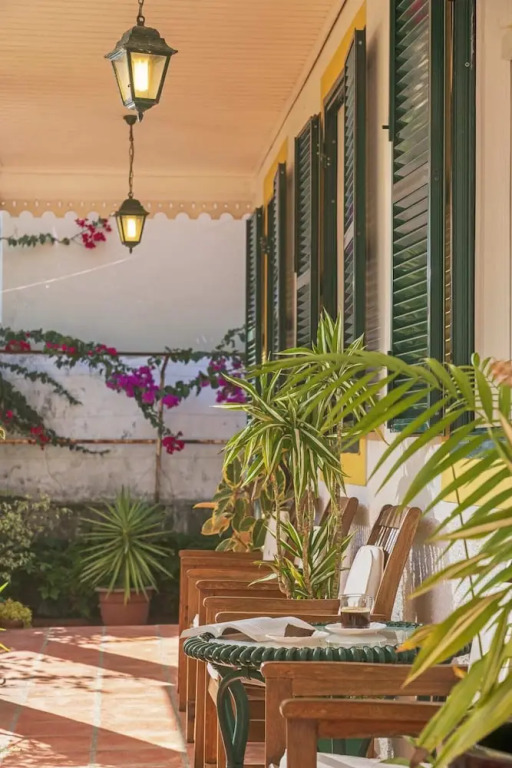 Family Vacations in the North, Casa dos Terços