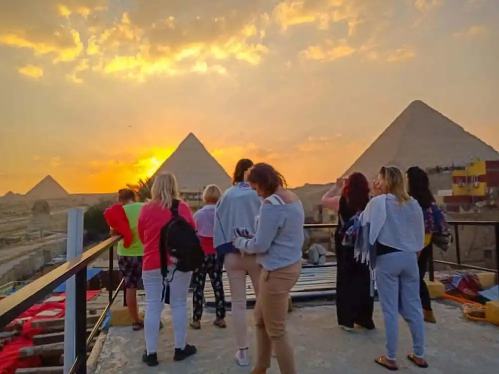 Old House Pyramids View inn