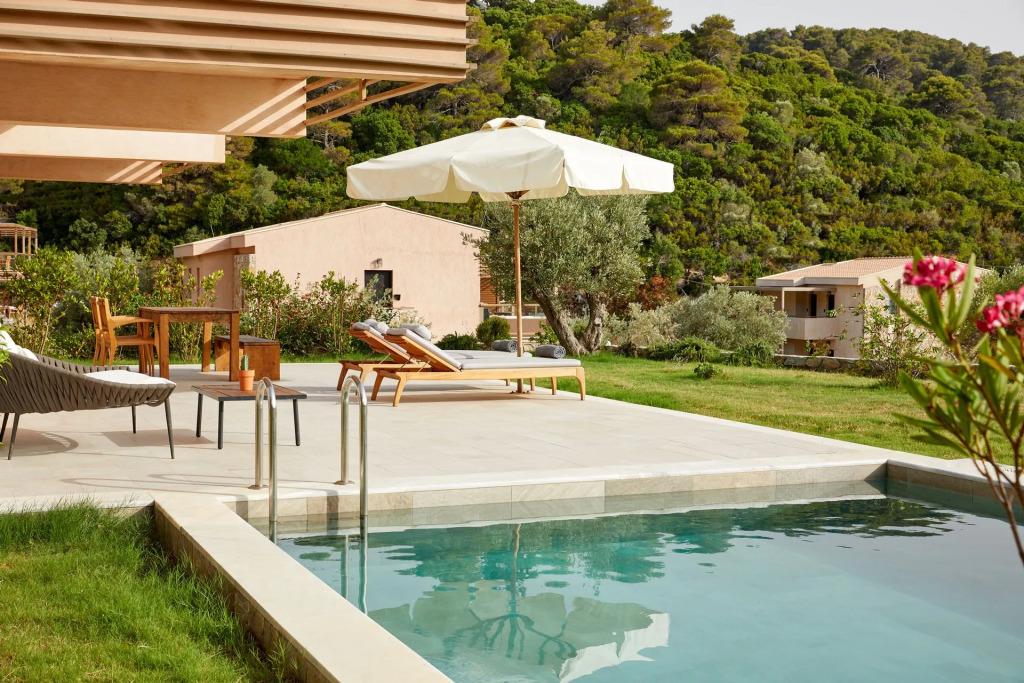 ELIVI Skiathos