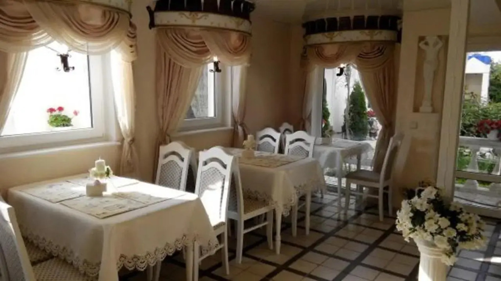 Farneliya club-hotel