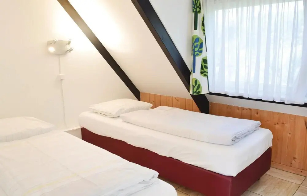 Amazing Home In Gerolstein With Kitchen