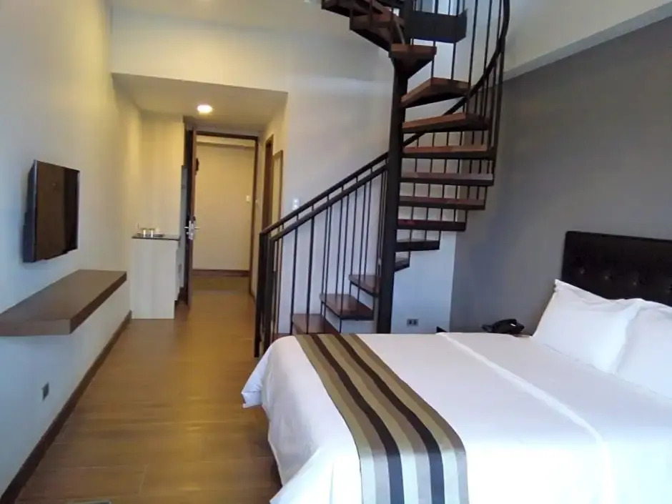 RITZ Legarda