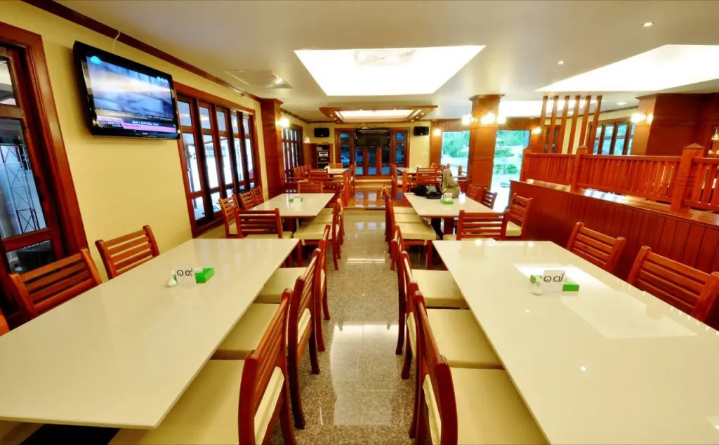 Busyarin Hotel