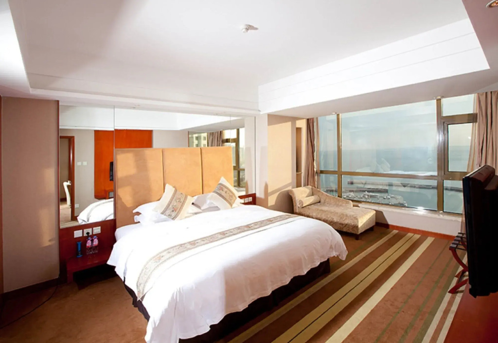 Bayshore Hotel Dalian