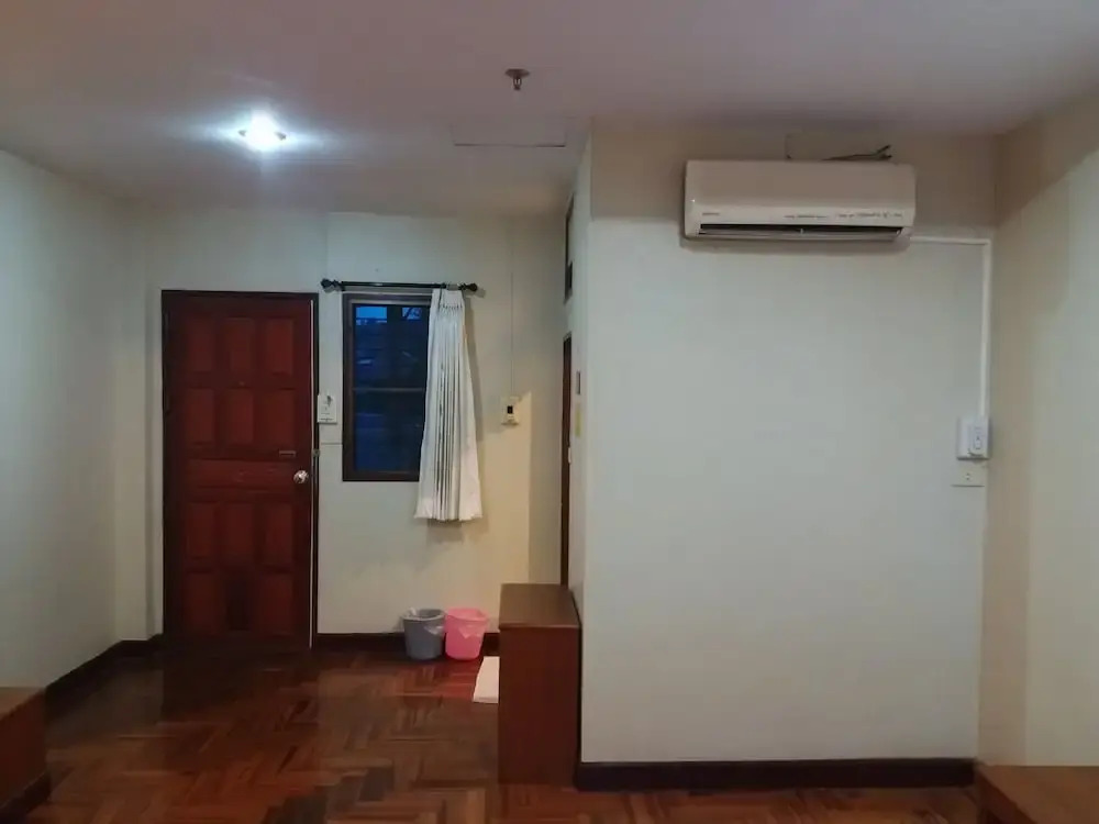 Boonsiri Guesthouse