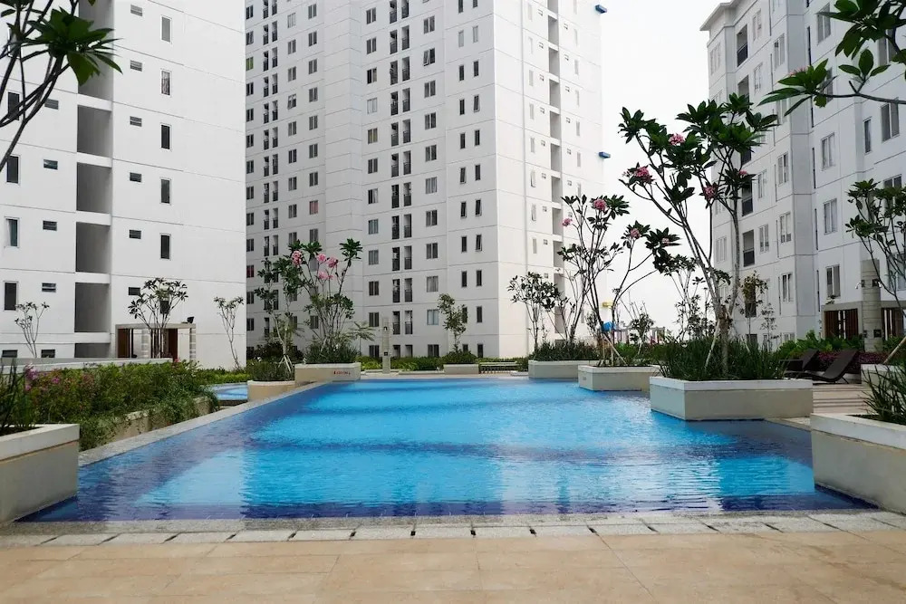 Comfy Connected to Mall at Bassura City Apartment