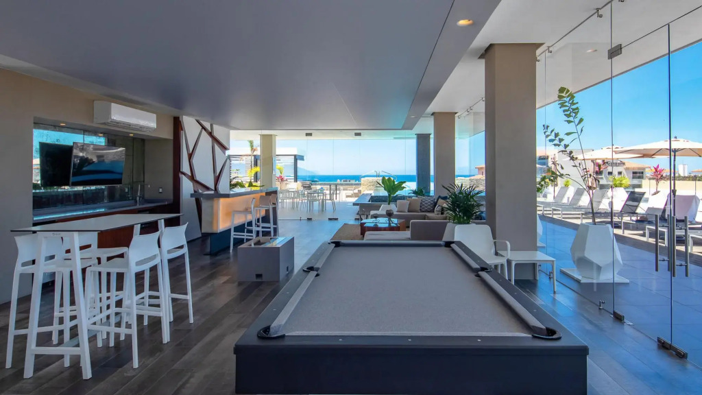 Loft 268-408 Spacious 2 Bedroom 2 Bathroom Zona Romantica