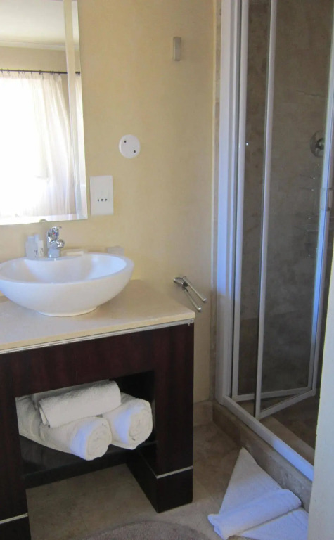 La Roche Guest House