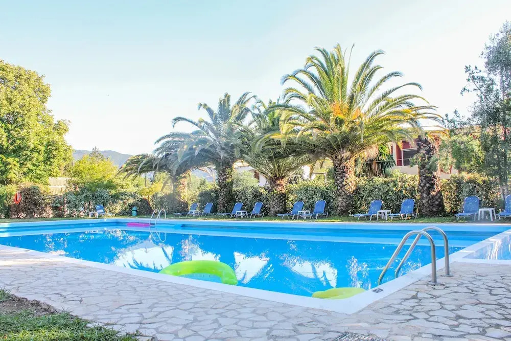 Karda Beach Camping & Bungalows