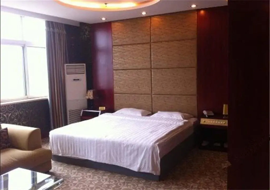Longyuan Hotel