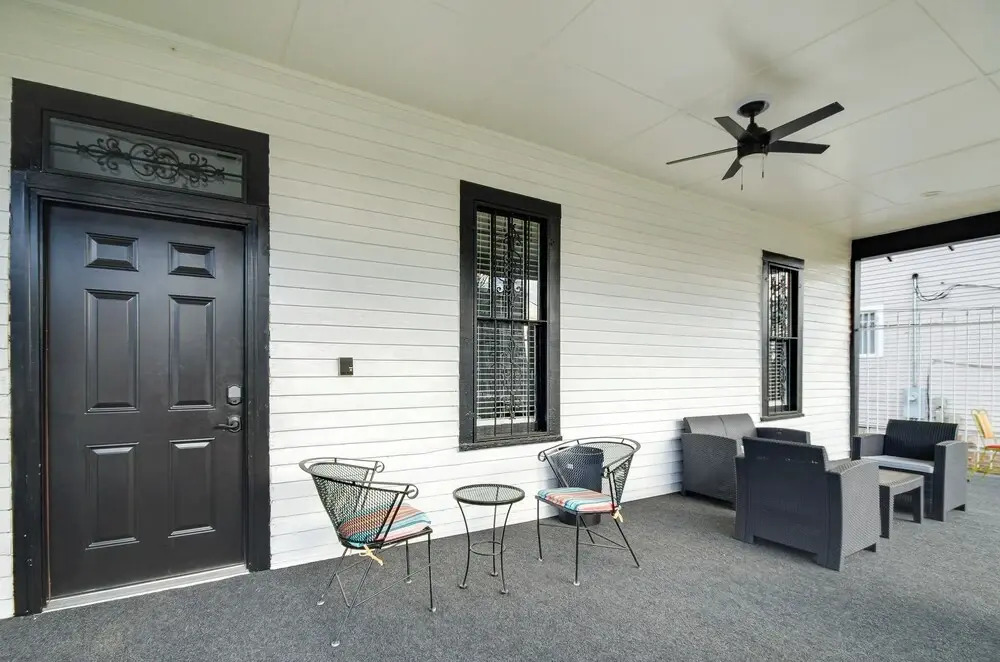 Stylish Home ~ 2 Mi to Jackson State & Belhaven!