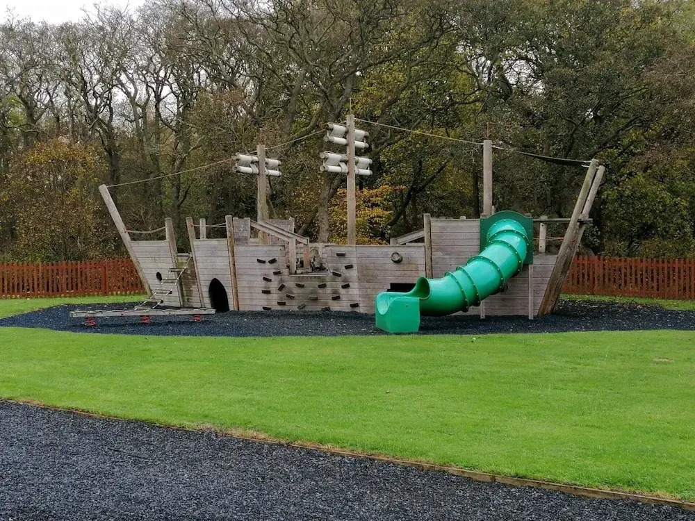 Charming 3-bed Retreat With Hot Tub-northumberland