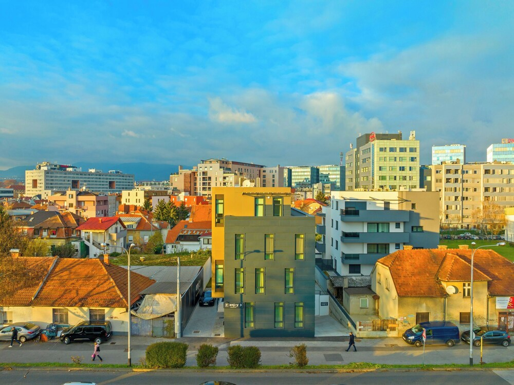 Enjoy Apartments and Suites