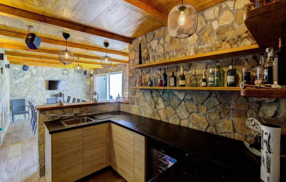 Beautiful Apartment in Smokvica Krmpotska With Wifi, 2 Bedrooms and Outdoor Swimming Pool
