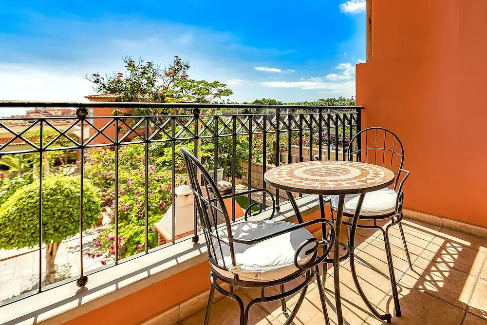 Duplex Apartment in Edificio Altemar
