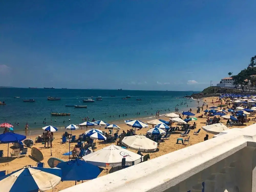 BR01 Quarto de Sala Praia Porto Barra