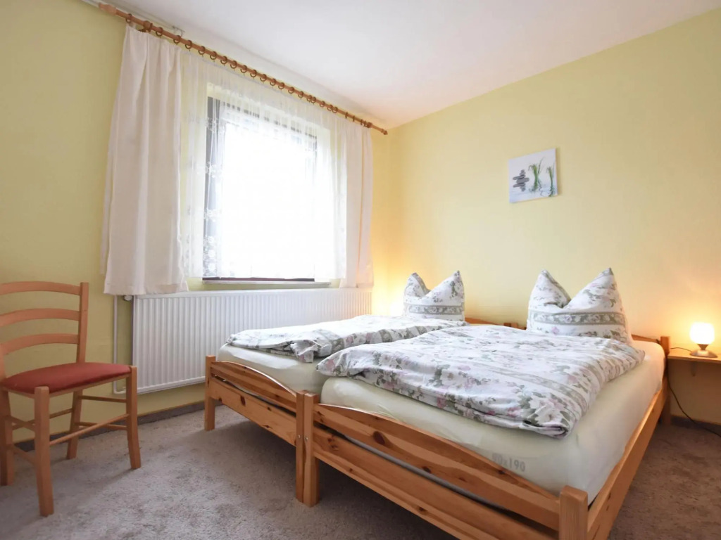 Apartment in Proseken With Garden