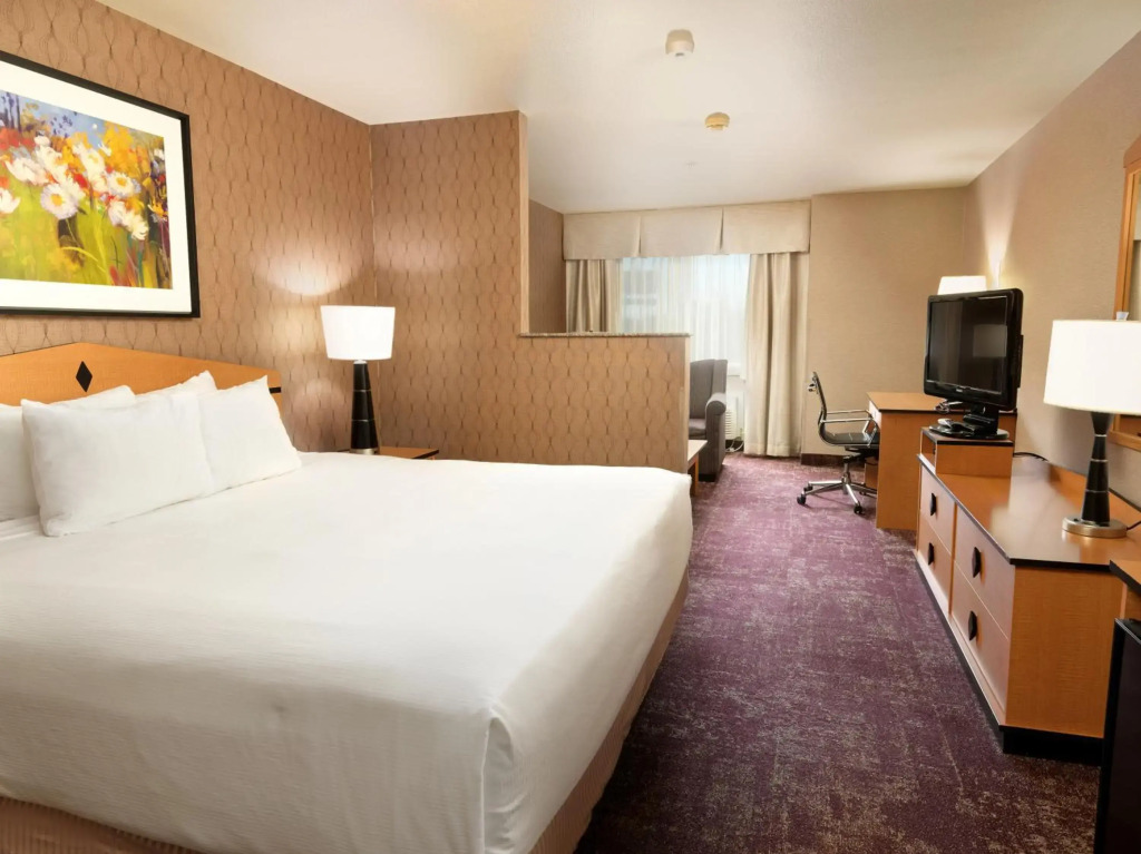 Crystal Inn Hotel & Suites - West Valley City