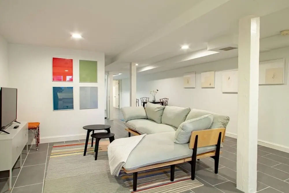 Spacious 1BR NW Garden Apartment Walker s Dream