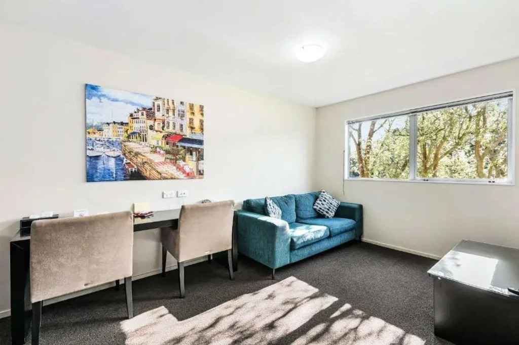 Quality Suites Amore