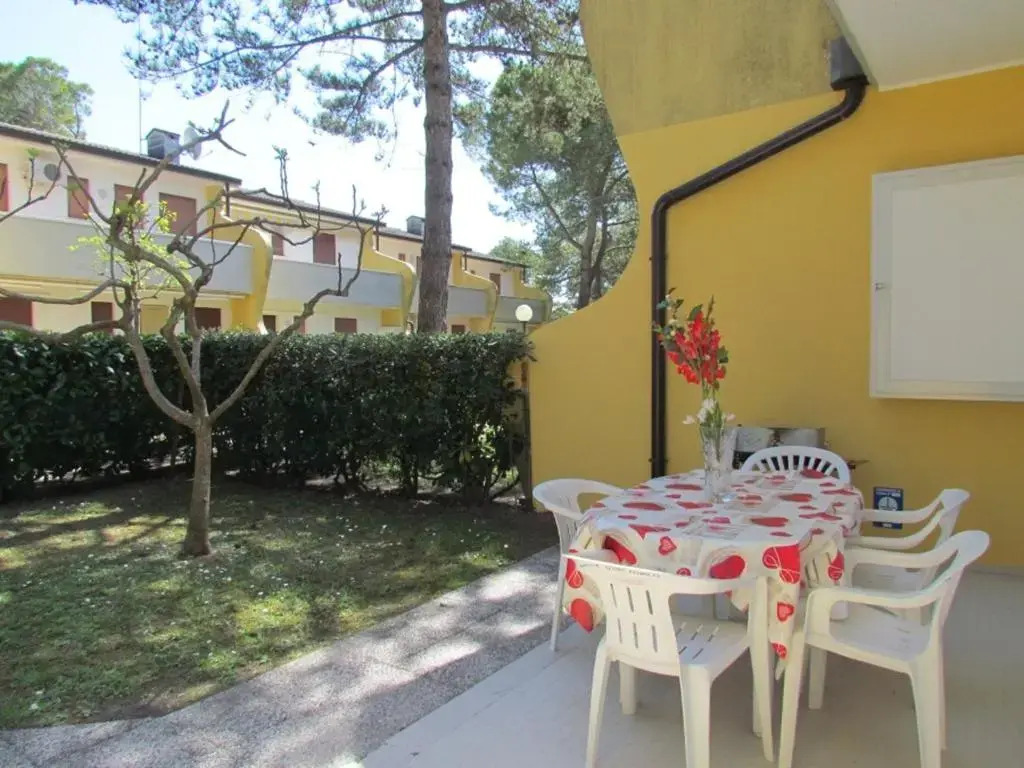 Lovely Flat With Garden and Shared Pool