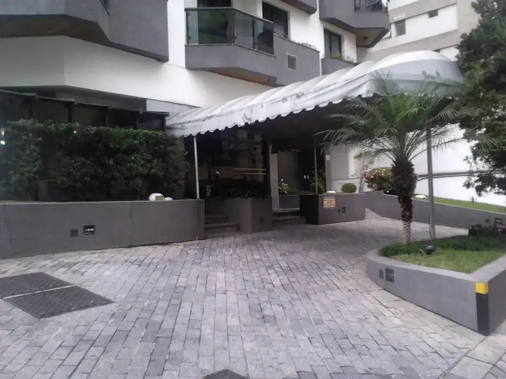 Columbia Residence