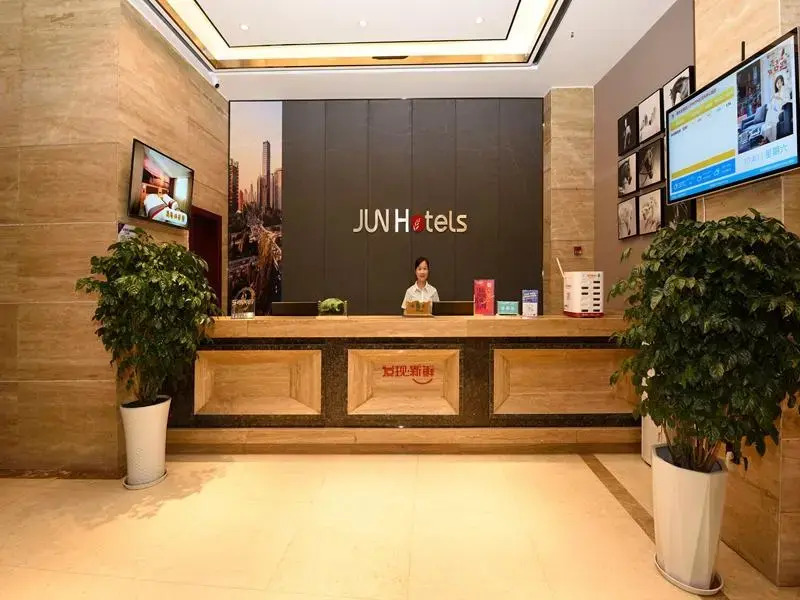 Jun Hotel Sichuan Bazhongba Huifengting Park