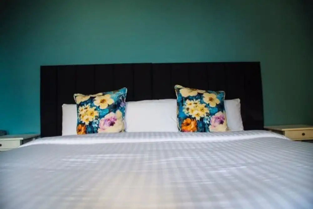 The Cleve Hotel
