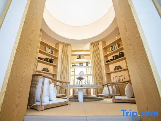Ningbo qianhuju Yifan Hotel