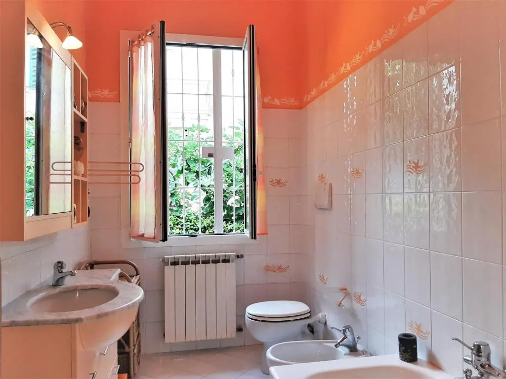Villa la Casetta con giardino a 30m dal mare