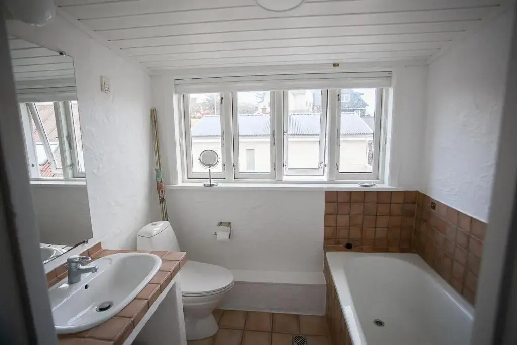 4 BR House - Downtown - Old Town -Marina