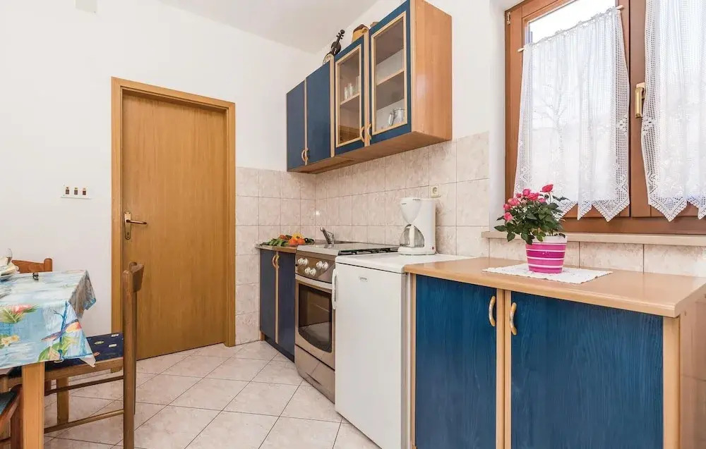 Awesome Home in Lovran With Wifi and 1 Bedrooms
