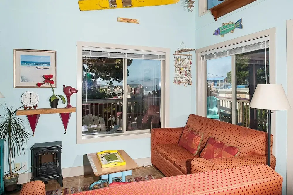 Sea Daze 1 Br cottage by RedAwning