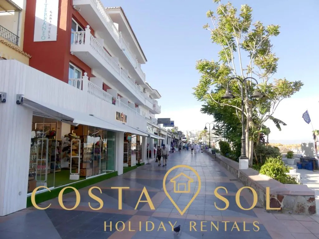 Apartamento Vacacional A 1 Minuto De La Playa - Carihuela Torremolinos