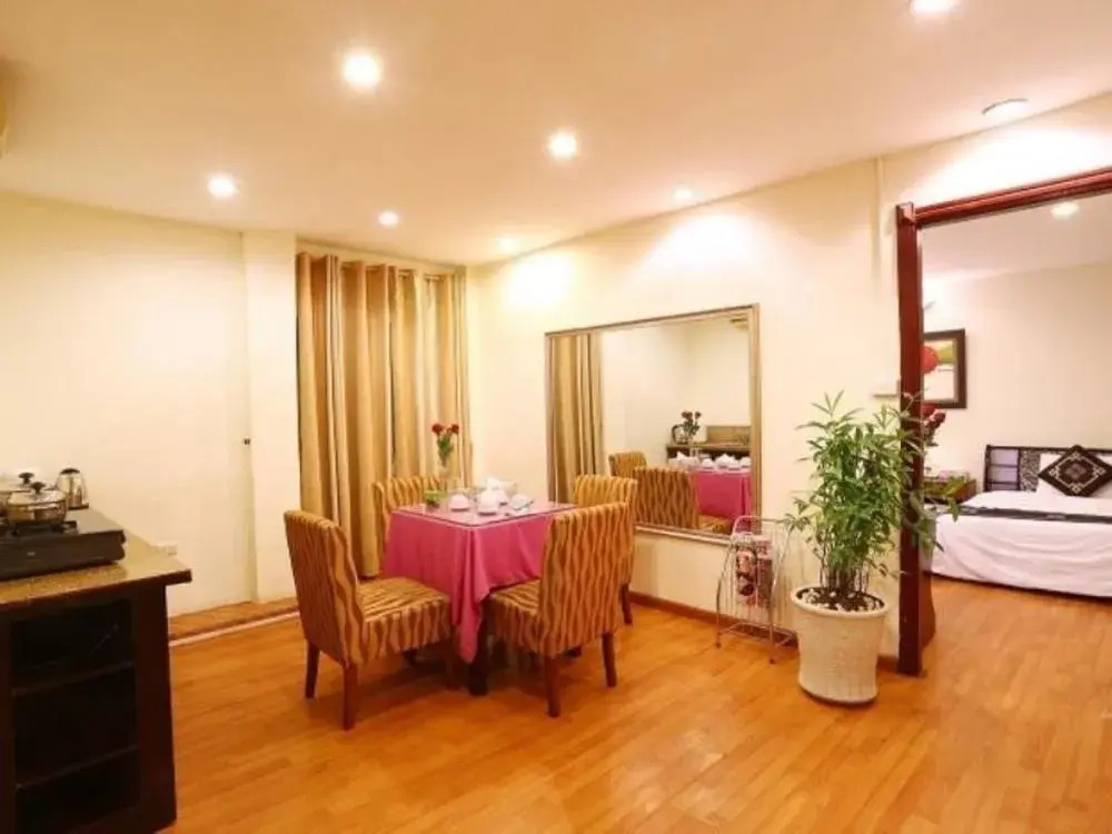 A25 Hotel - 30 An Dương
