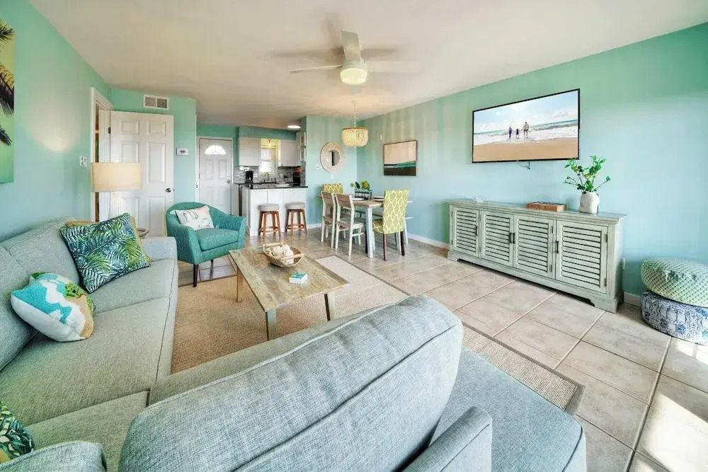 Sleeps 18, 2 Condos Beach Access, Pool, Views, Tennis + Pickleball Courts