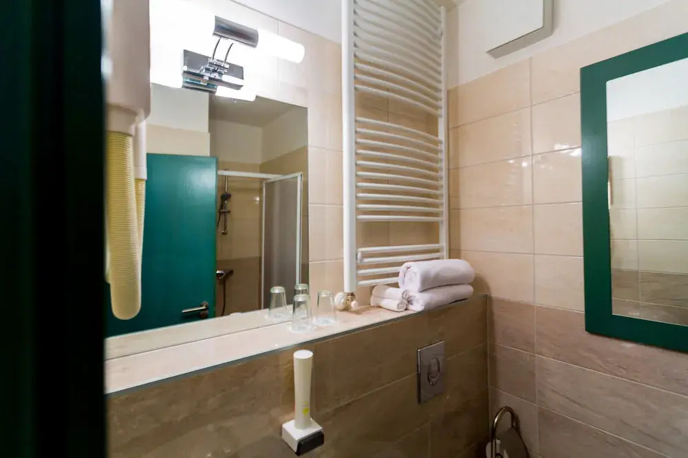 Corvin Hotel Budapest Sissi Wing