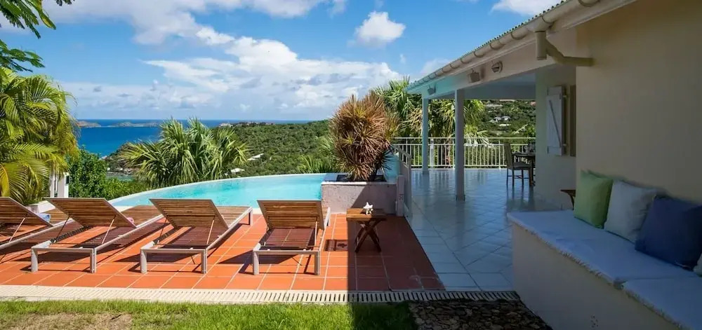 Villa Lataniers