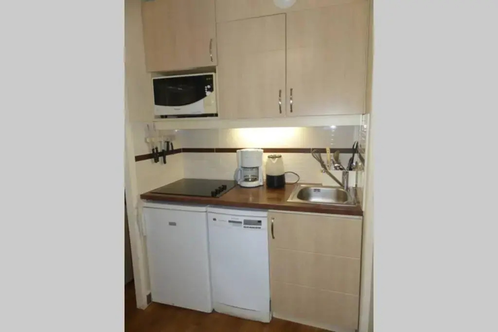 Appartement Lumineux dans Résidence avec Piscine