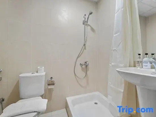 2BR + M with Burj Khalifa View | Near Dubai Mall