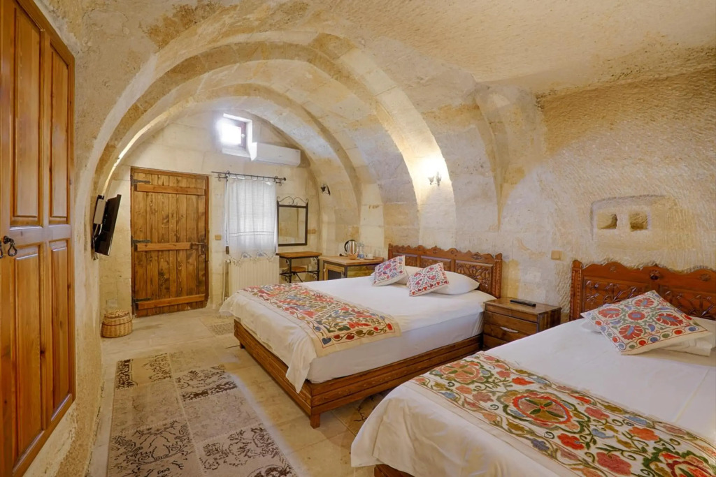 Tulip Cave Suites