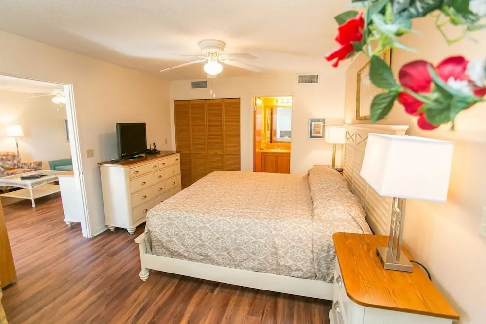 Hibiscus Condo - Pool View, 2br/2bth, 3 Pools, Wifi