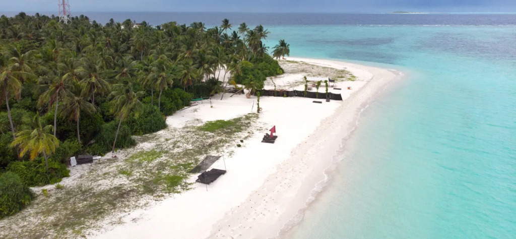 Origami Inn Himandhoo