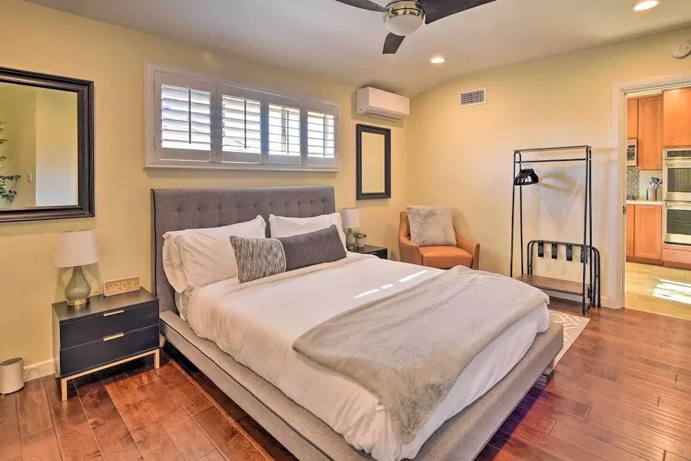 Los Angeles Suite ~ 12 Mi From Downtown!