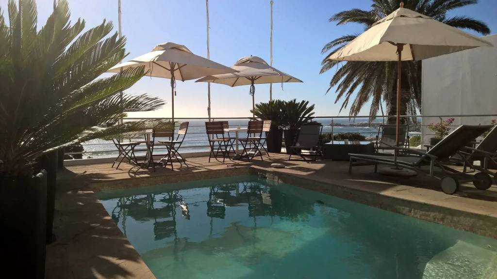 Sea Castle Hotel Camps Bay