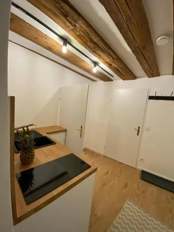 Cozy/Tiny/Creative living in a historical old town