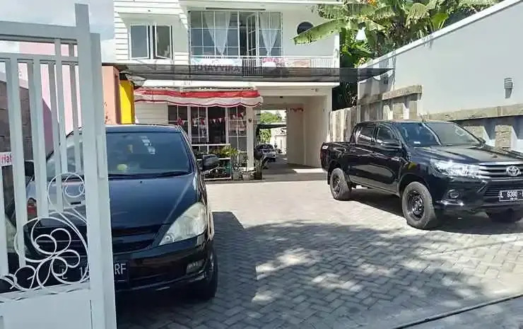 Khayyira Guest House Syariah & Resto